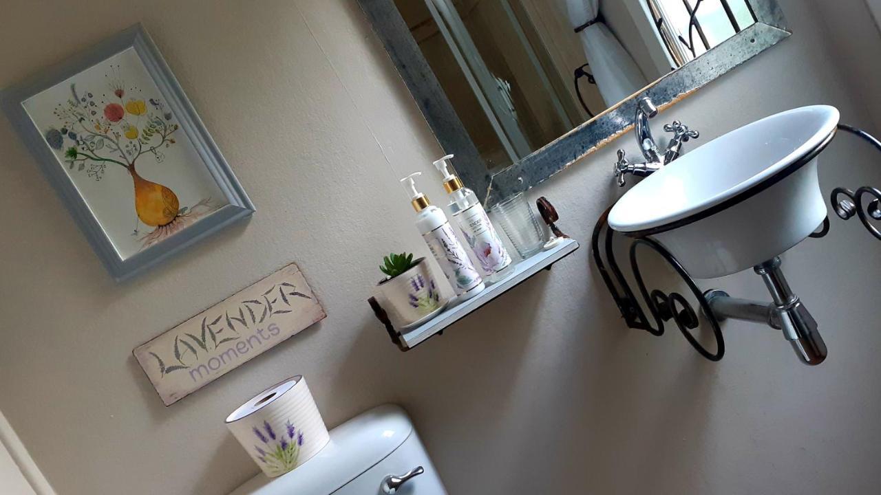 Hotel La Rochelle à Wellington Extérieur photo